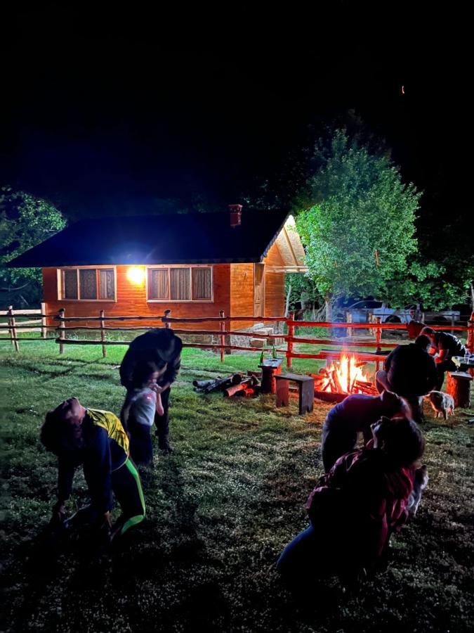 Farma Sotira Hotel Leskovik Bagian luar foto