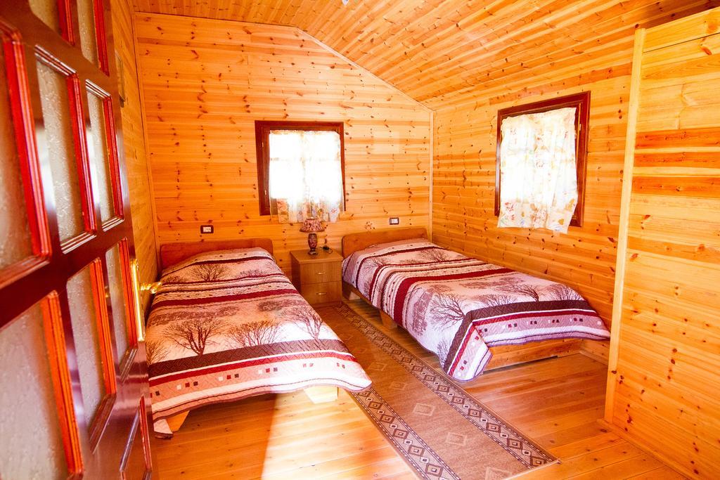 Farma Sotira Hotel Leskovik Ruang foto